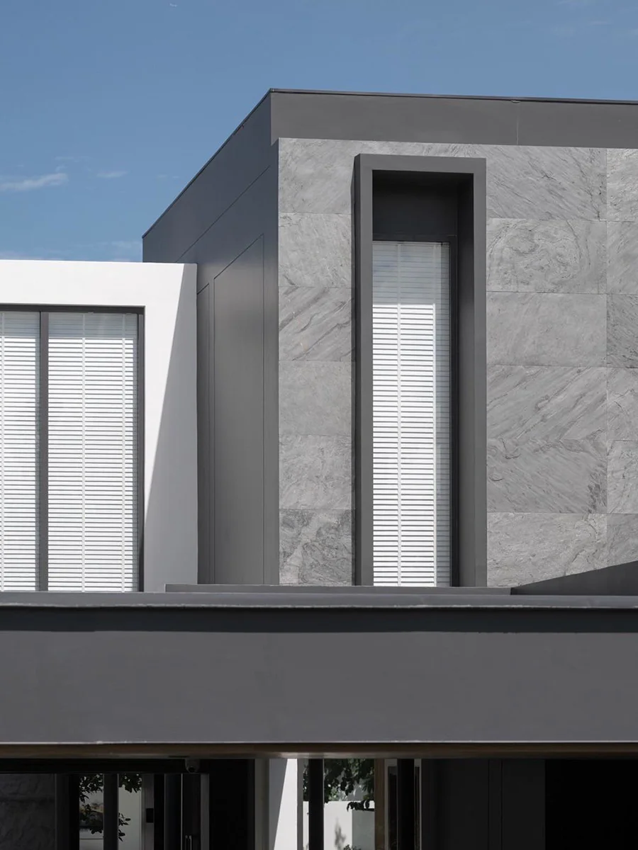 หินวีเนียร์ – ผนังที่เล่าเรื่องธรรมชาติได้ โดยไม่ต้องใช้หินทั้งก้อน