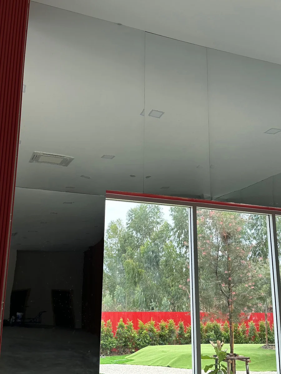 แผ่นสแตนเลสเทียม Faux Stainless – ความหรูของโลหะ ที่ไม่ต้องแลกกับงบประมาณสูง