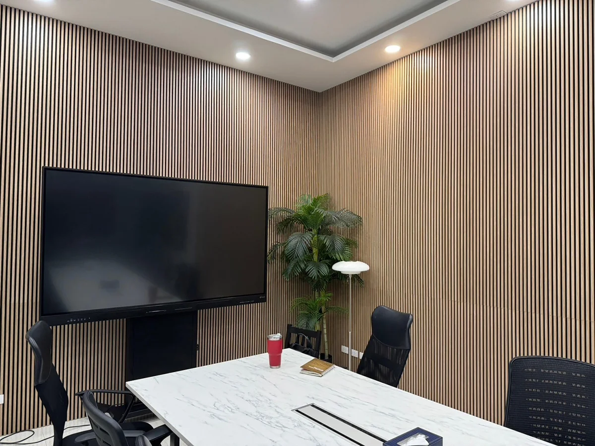 ไม้ผนังโฟมซับเสียง Acoustic Wall Panel วัสดุที่เปลี่ยนผนังธรรมดา ให้กลายเป็นพื้นที่น่าอยู่ขึ้นทันที