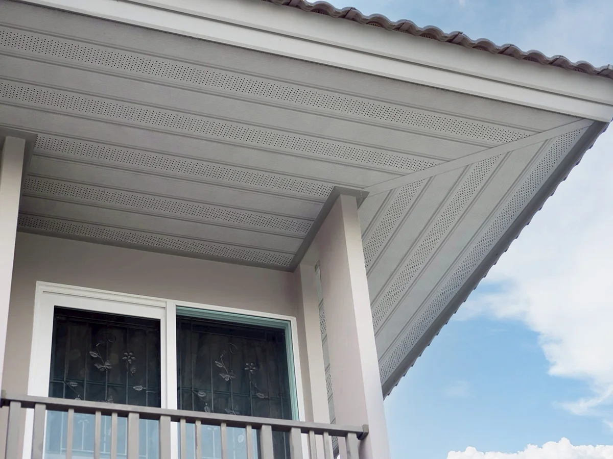 ฝ้าชายคาไวนิล PVC Soffit รายละเอียดเล็ก ๆ ที่ยกระดับภาพรวมบ้านทั้งหลัง
