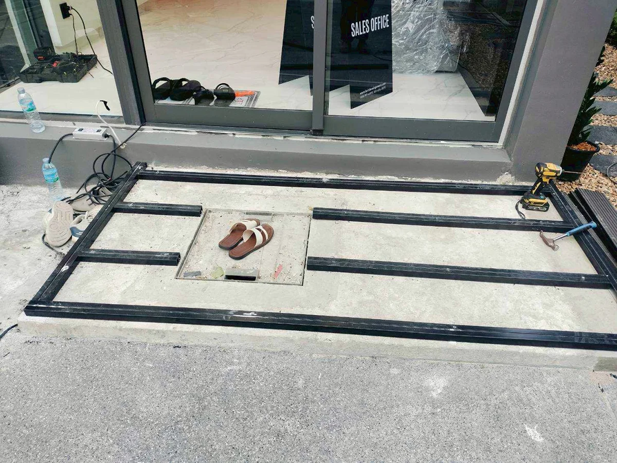 ข้อแนะนำก่อนปูพื้นไม้เทียม WPC บนพื้นคอนกรีต-โครงสร้างเหล็ก